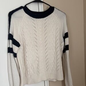 Tommy Hilfiger Cream and Black Cable Knit Sweater size M